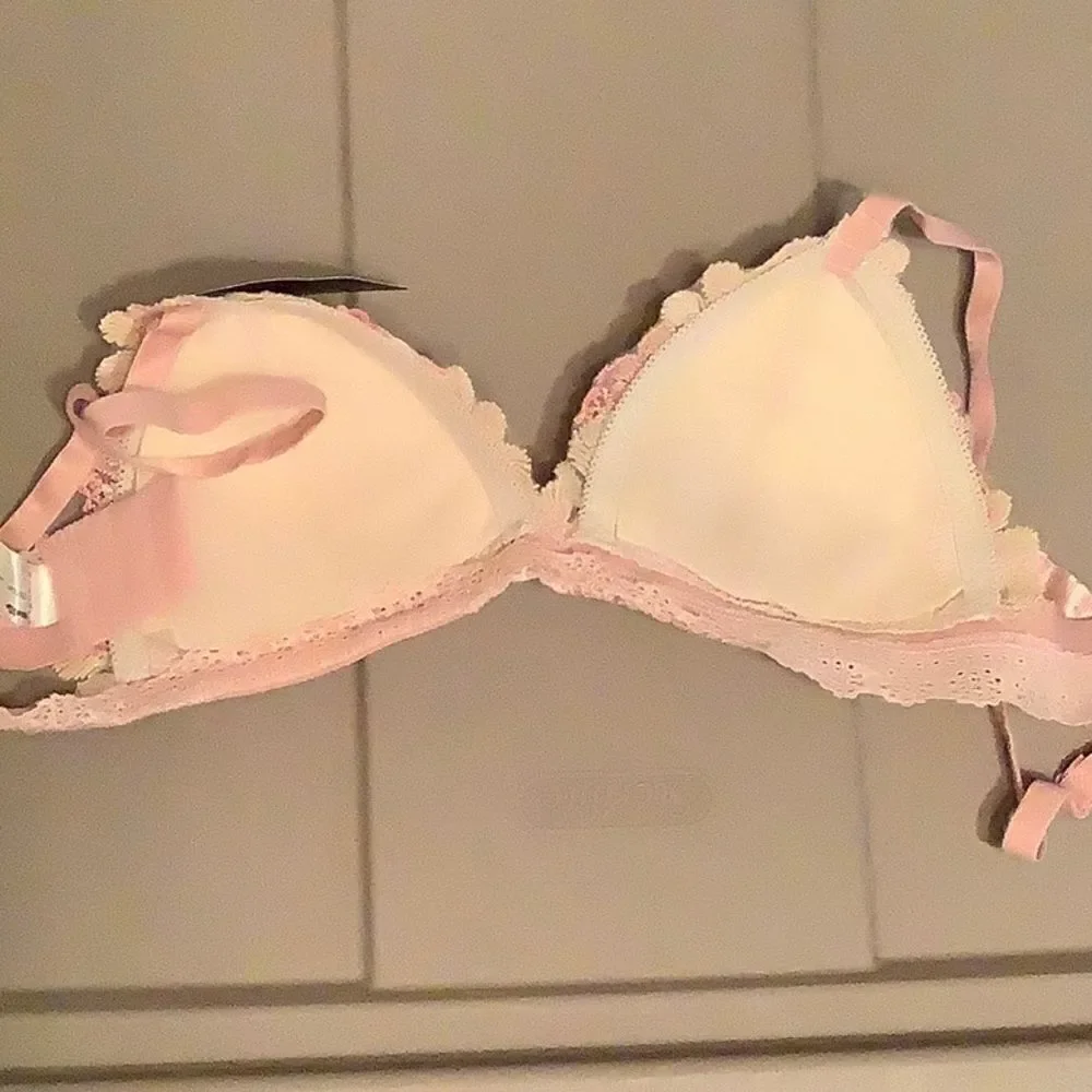 Floral lace with embroidery bralette